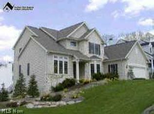 7860 W Wallings Rd, North Royalton, OH