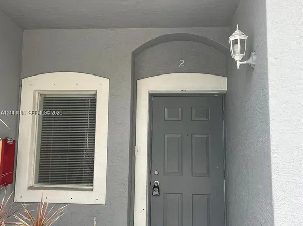 8706 NW 38th Dr APT 2, Coral Springs, FL 33065
