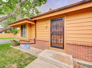 187 S Dearborn Cir, Aurora, CO 80012