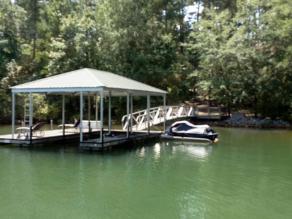 2nd image of 219 Rocky Springs Dr