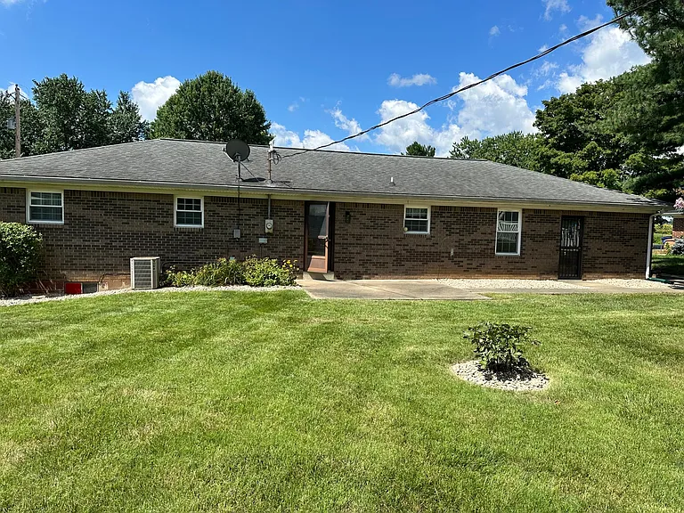 9016 Newberry Rd — Photo 4