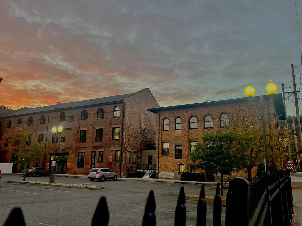 New South Side Apartments at 905 Bingham