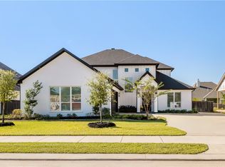 2033 Pebble Bend Dr, College Station, TX 77845