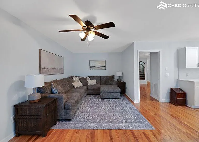 1710 Folly Rd — Photo 13
