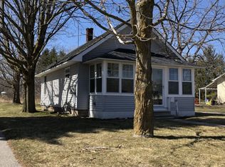 901 State St, Charlevoix, MI 49720