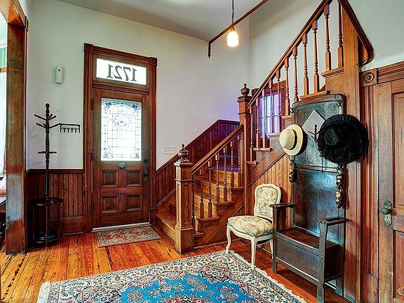 2nd image of 1721 Church St