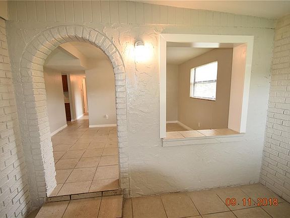 4th image of 4814 S 88th St