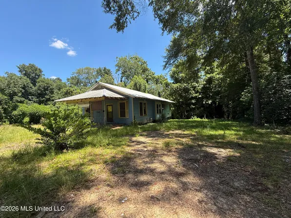 920 Howe St, McComb, MS 39648