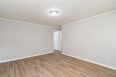 4th image of 1309 E 1st Ave #16638854