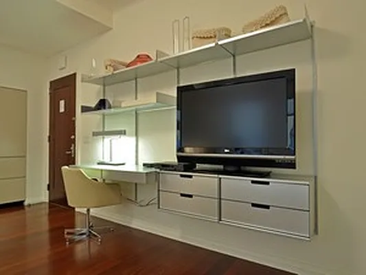 Rented by Corcoran | media 32