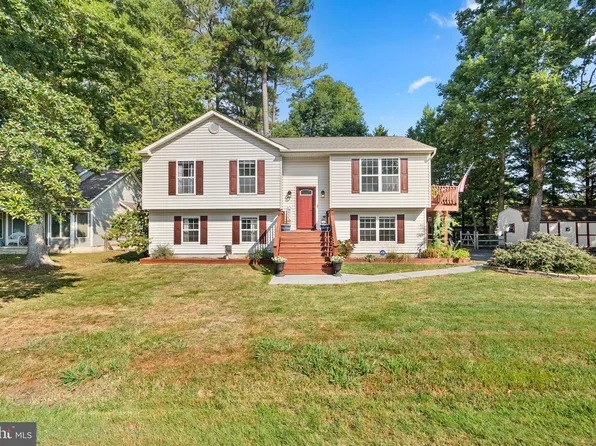 2015 Stevens Dr, Chester, MD 21619
