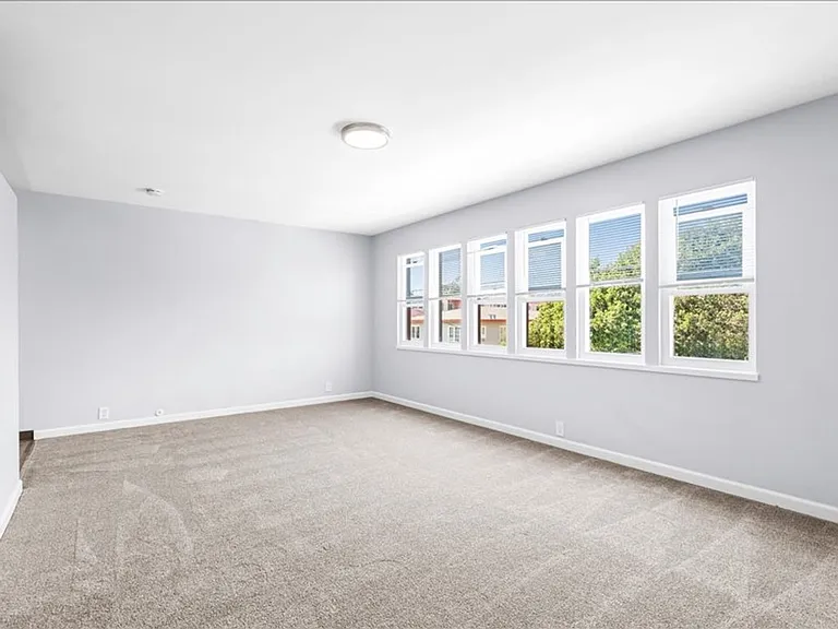 2500 Dana St — Photo 49