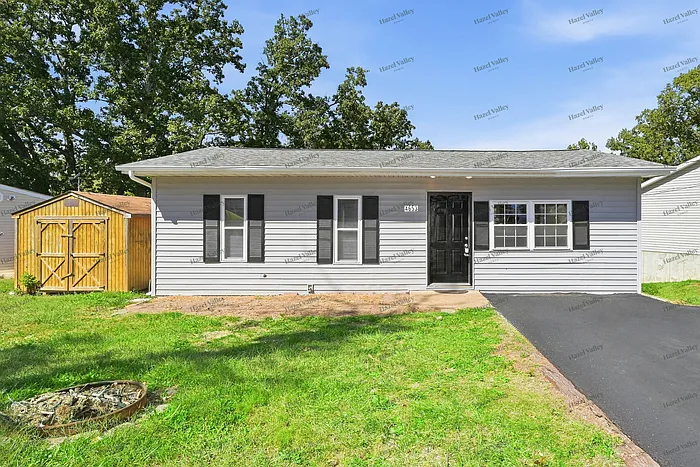 4653 Elm Dr