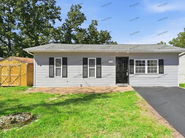 4653 Elm Dr