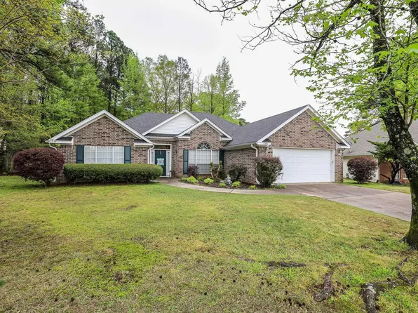 1300 Miller Place Dr, Bryant, AR 72022