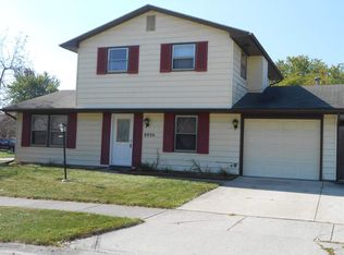 8930 Redfield Dr, Fort Wayne, IN 46819