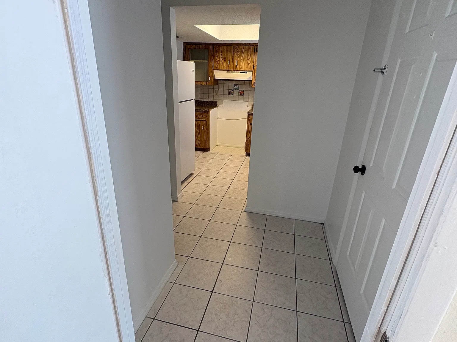 2 bed, 1000 sqft, $1,500 — Photo 3