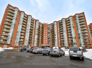 20 Dean Park Rd #413, Toronto, ON M1B3G9