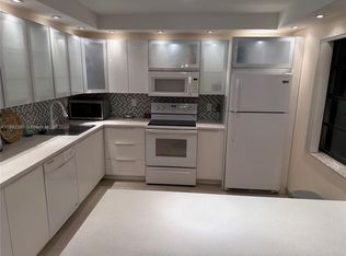 75 Capri Trl #B, Delray Beach, FL 33484