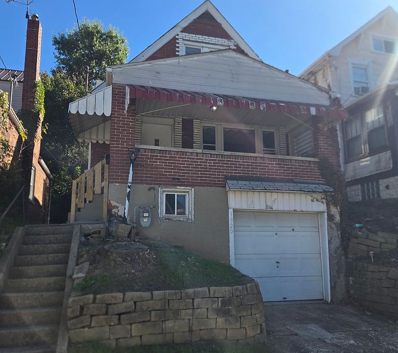 1st image of 1920 Victoria Ave