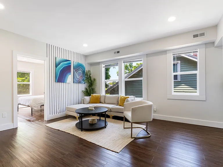 13476 Clifton Blvd #201 — Photo 15
