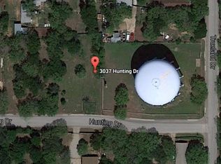 3037 Hunting Dr, Fort Worth, TX 76119