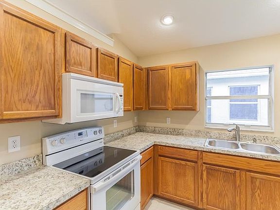 5th image of 7308 Parkersburg Dr