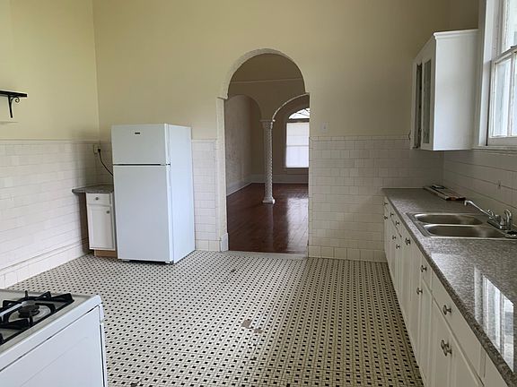 4th image of 2522 Ursulines Ave