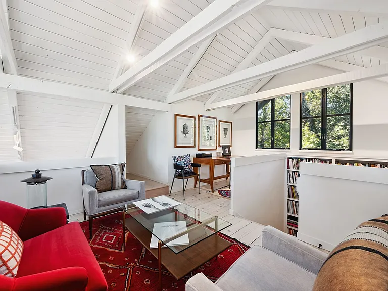 1090 Bart Rd — Photo 14