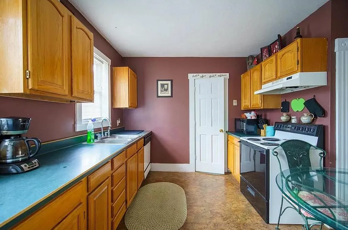 287 Pine St — Photo 4