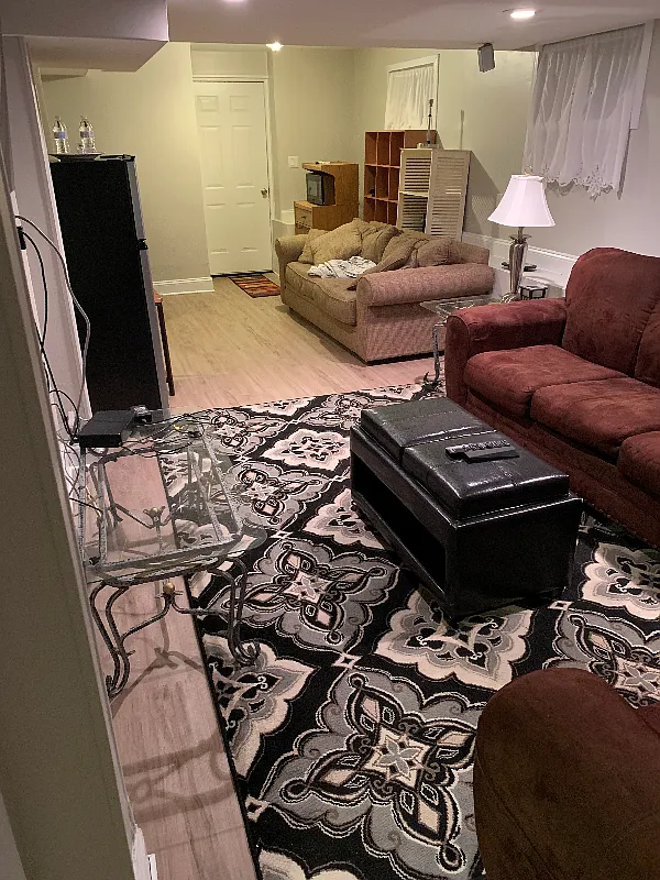 Basement Apt for Rent - Single Professional — Photo 4