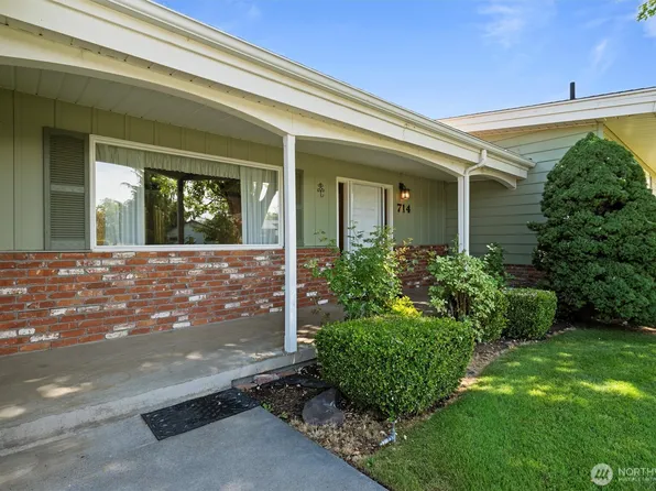 714 Canterbury Road NW, Soap Lake, WA 98851