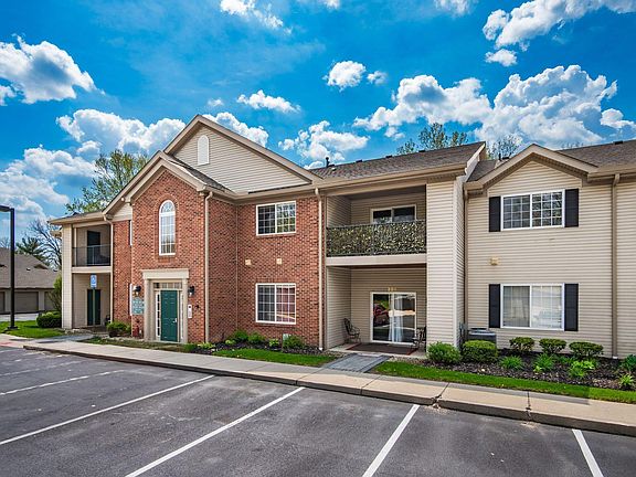 4th image of 208 Shelbourne Forest Way