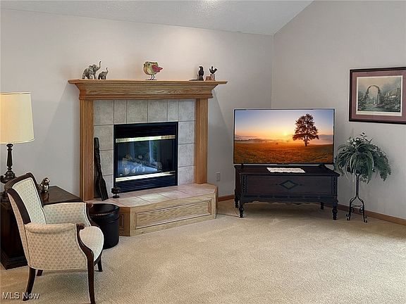 4th image of 15579 Oak Hollow Ln
