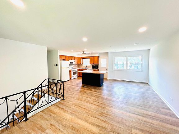 3rd image of 2307 Dalewood Pkwy