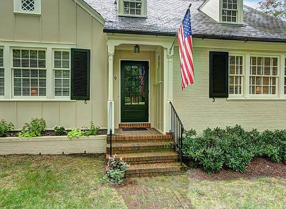 2nd image of 9 Canterbury Rd