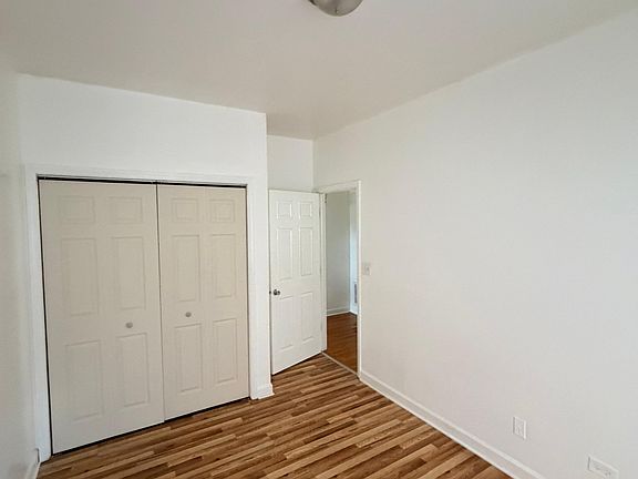 5th image of 3536 W Monroe St APT 3W