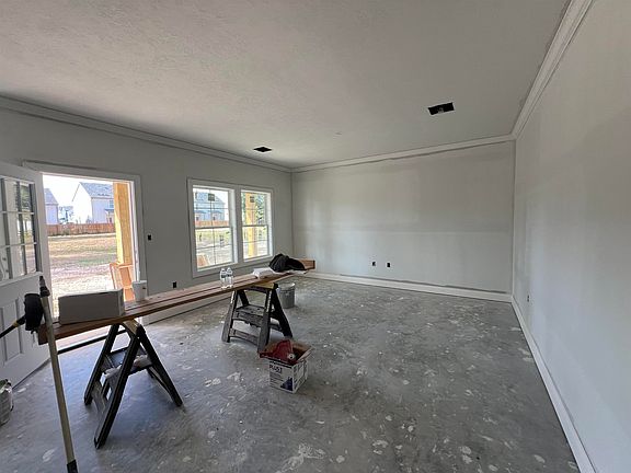 5th image of 204 Jones Rd