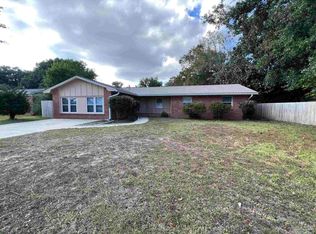 5641 Hibiscus Rd, Pensacola, FL 32504