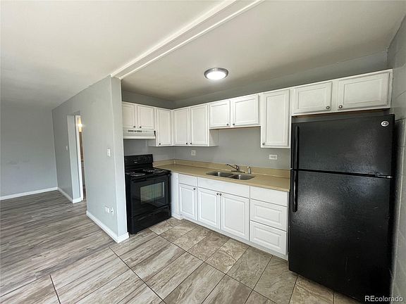 4th image of 1590 Clinton St APT 206