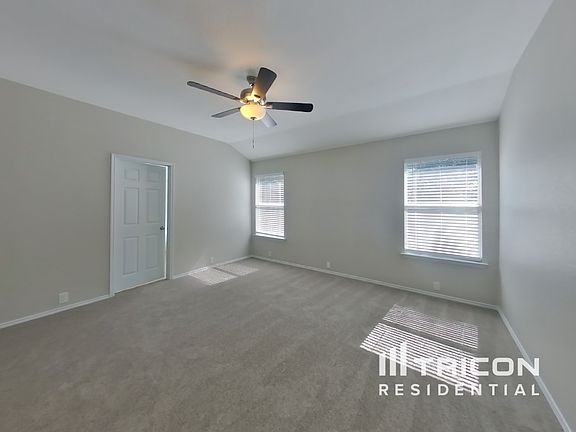 5th image of 8425 Asheville Ln
