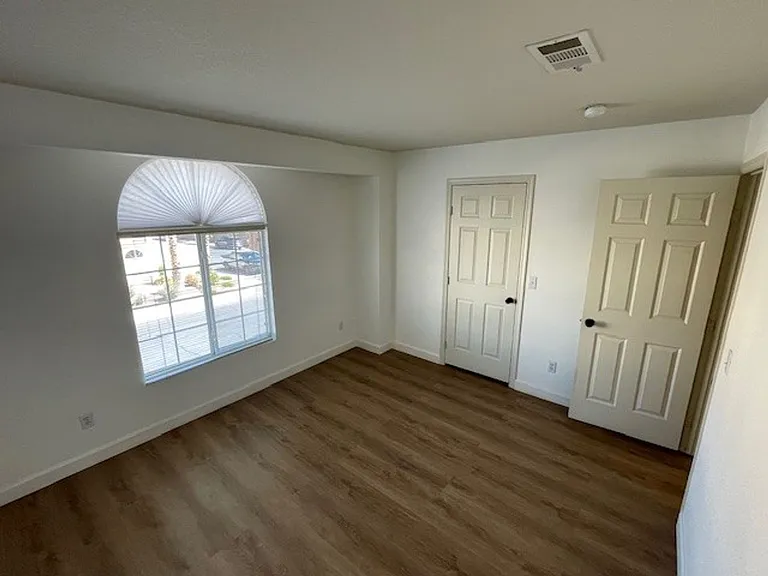 8401 Sewards Bluff Ave — Photo 27