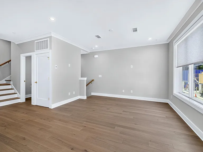407 Chatham View Rd — Photo 11