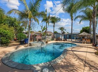 124 E View St, Fallbrook, CA 92028