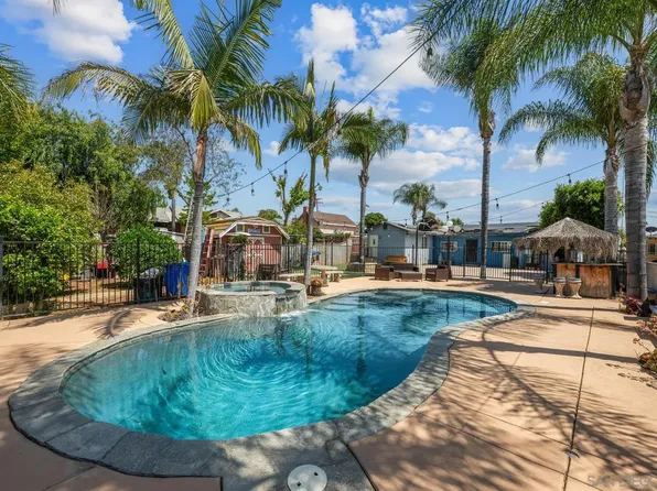 124 E View St, Fallbrook, CA 92028