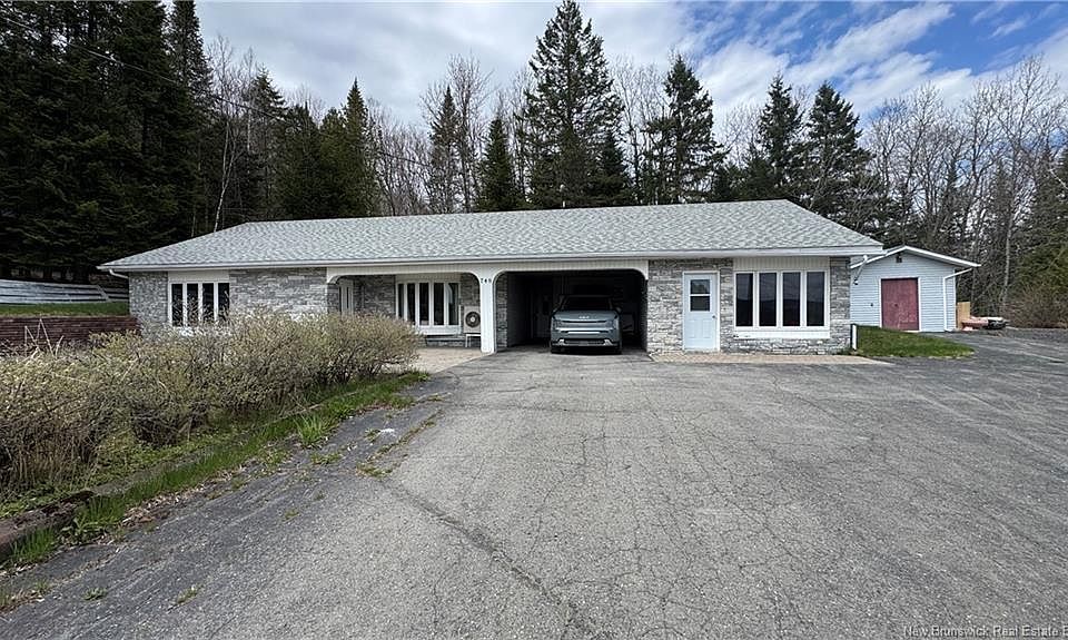 1st image of 748 Canada Rd