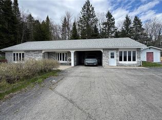 748 Canada Rd, Edmundston, NB E3V1W4