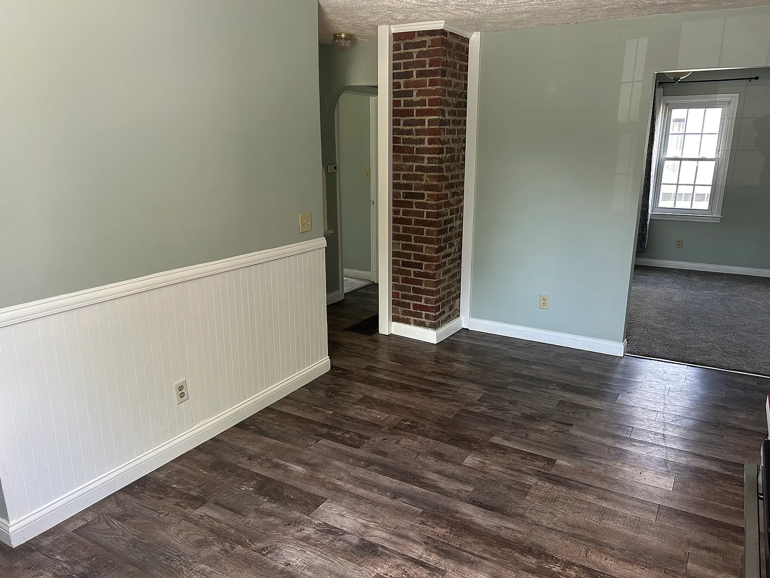 4 bed, 1190 sqft, $1,900 — Photo 2