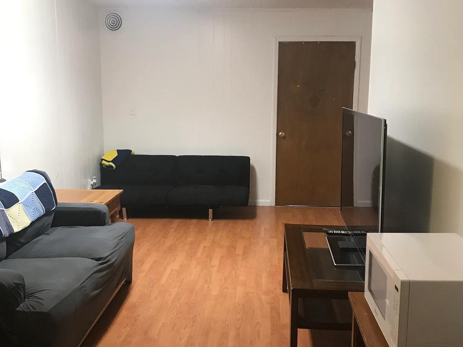 2 bed, 775 sqft, $1,800 — Photo 3