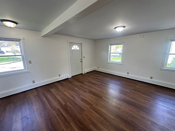 4th image of 10 Denny Rd #1